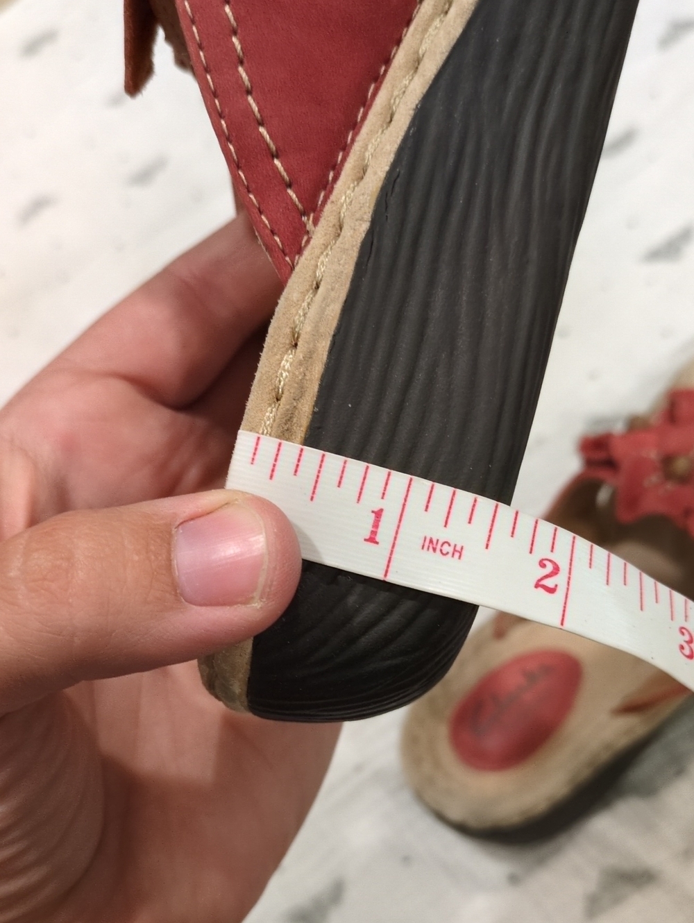 ❤️😎🩴 Clarks Women’s Dusty Red Floral Leather Thong Sandals size 5.5 M ❤️😎🩴 - Picture 9 of 12